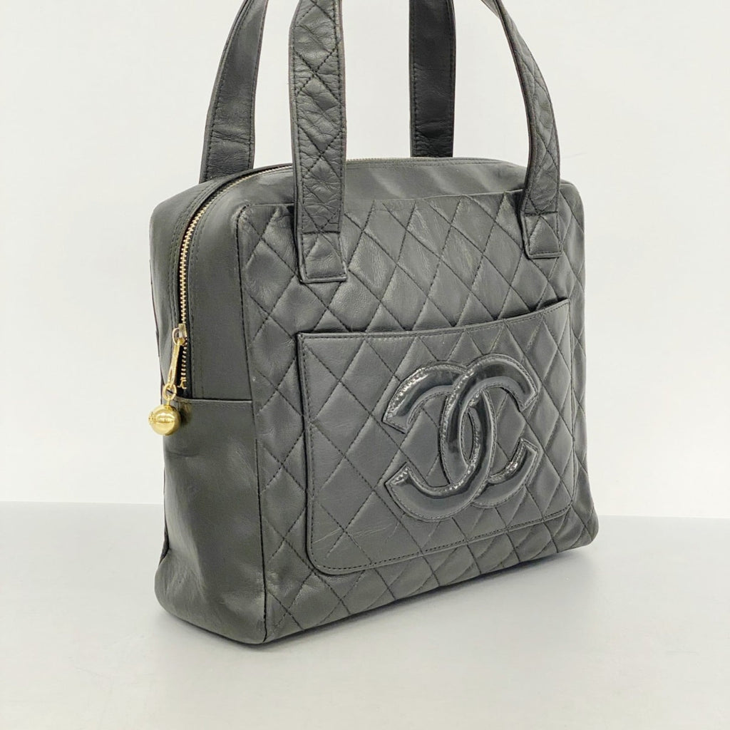 Chanel Black Leather Handbag (Pre-Owned)