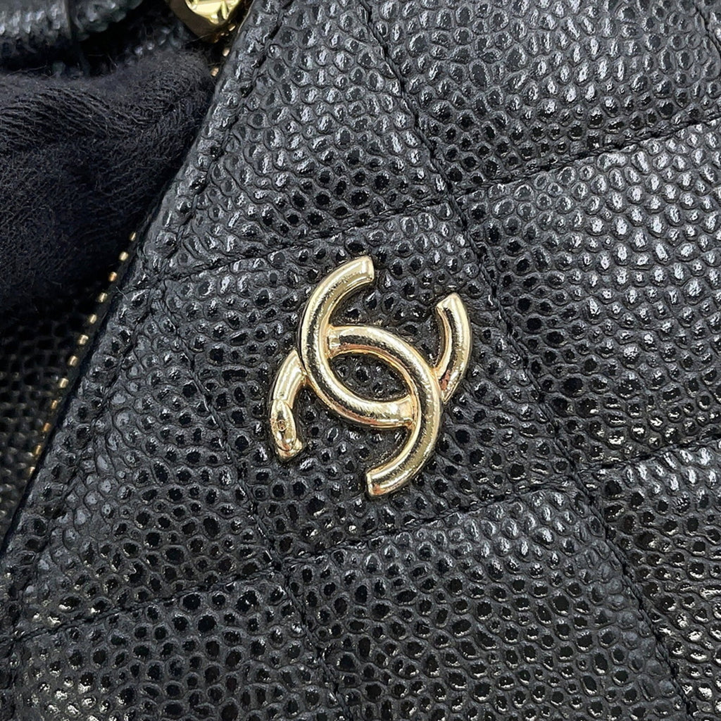 Chanel Matelasse Black Grained Calfskin Shoulder Bag (Pre-Owned)