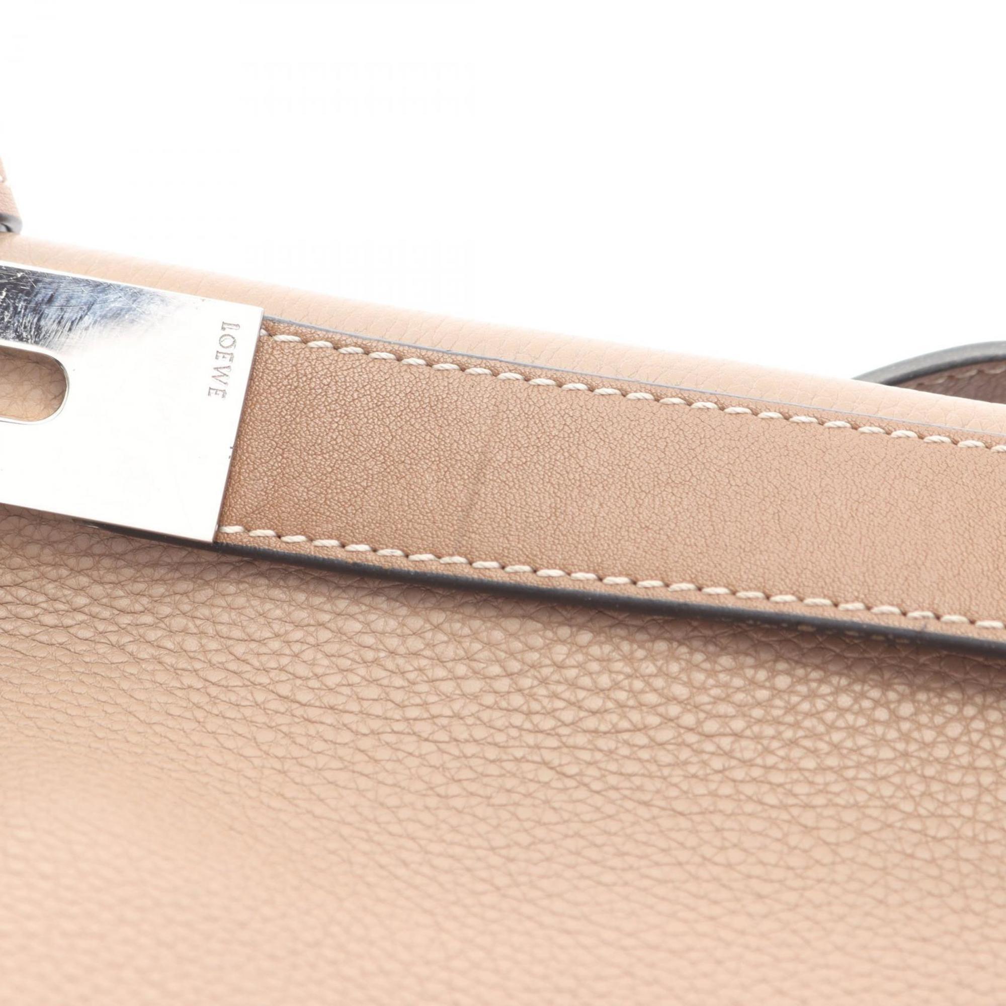 Loewe Beige Leather Handbag (Pre-Owned)