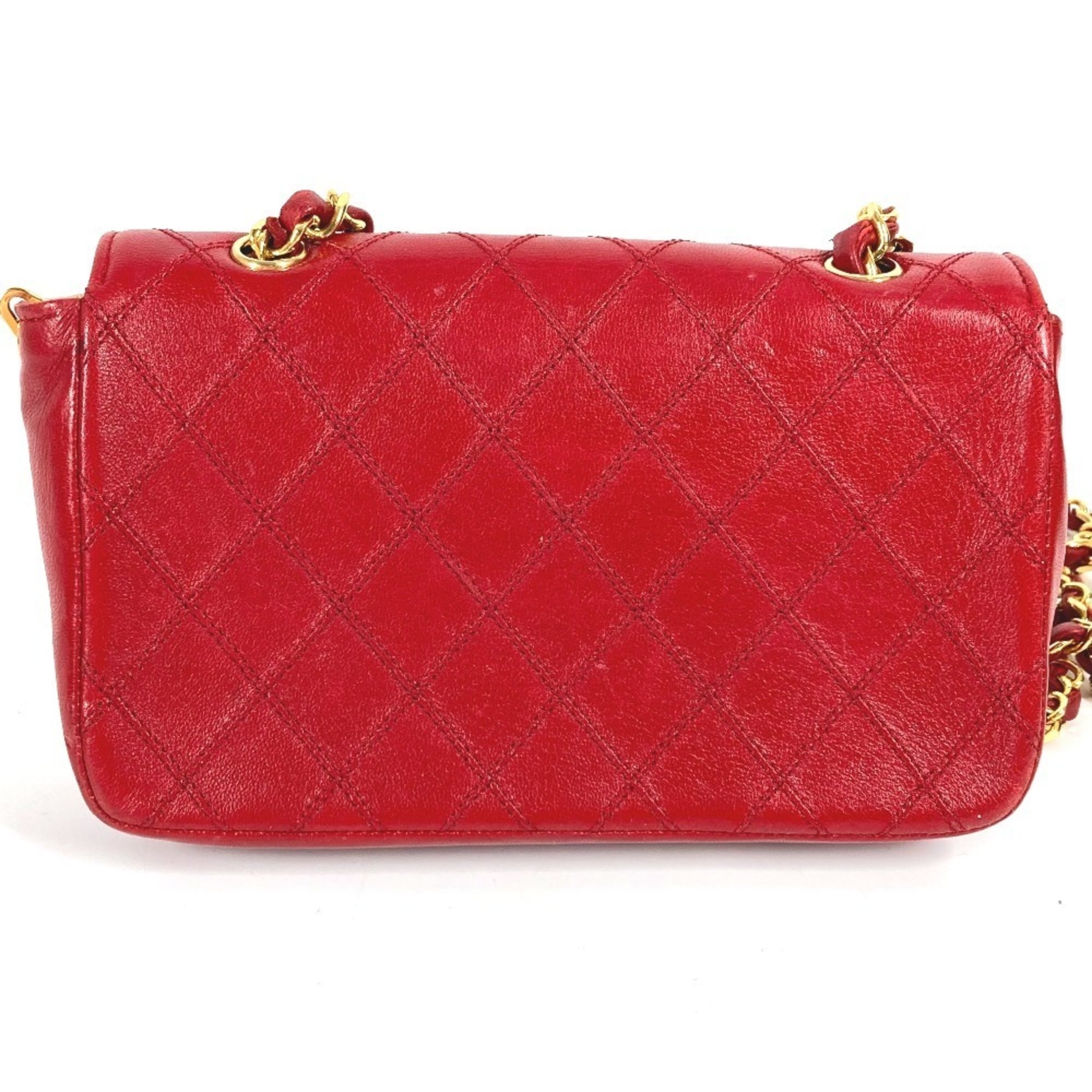 Chanel Matelasse Red Color Leather Pochette Shoulder Bag (Pre-Owned)