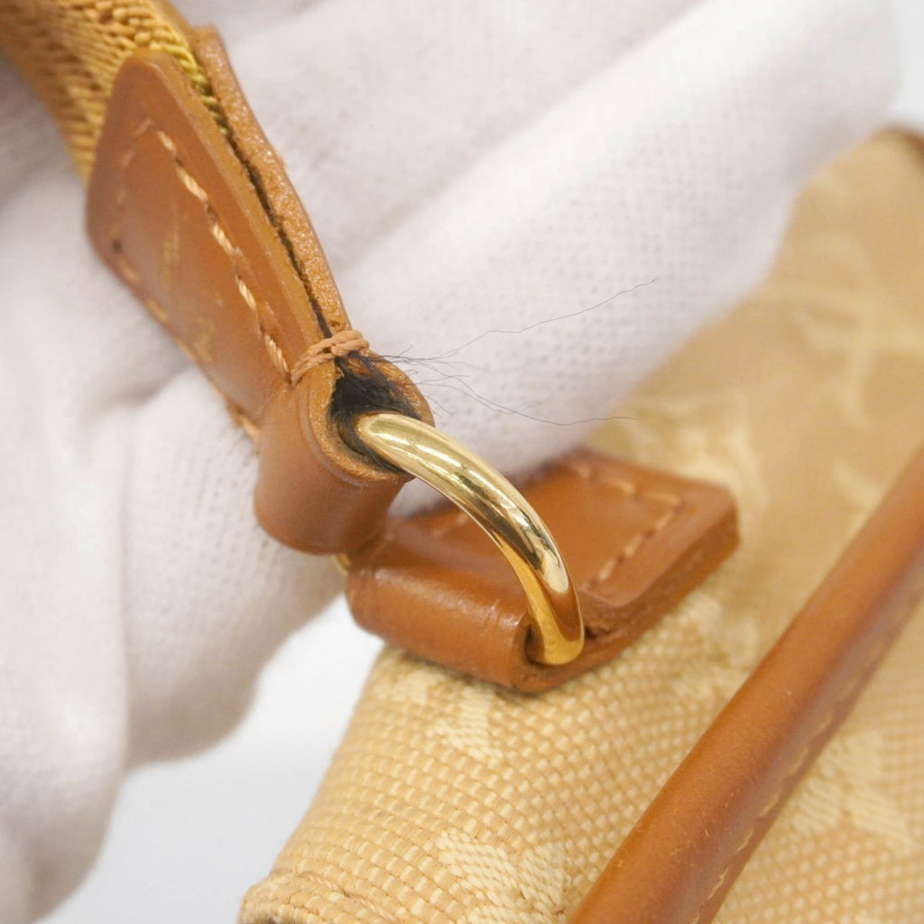 Louis Vuitton Beige Shoulder Bag (Pre-Owned)