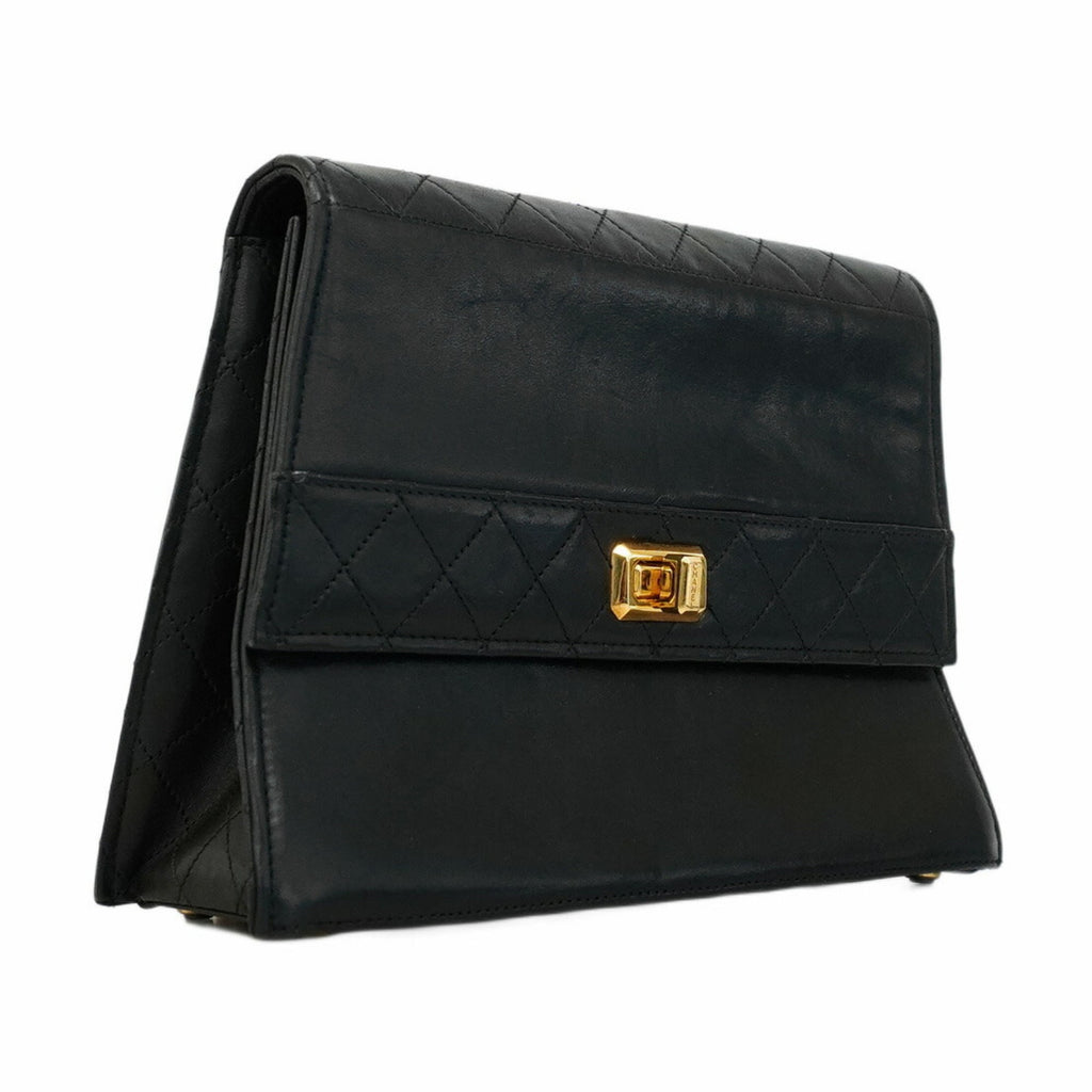 Chanel Black Leather Shoulder Bag (Pre-Owned)
