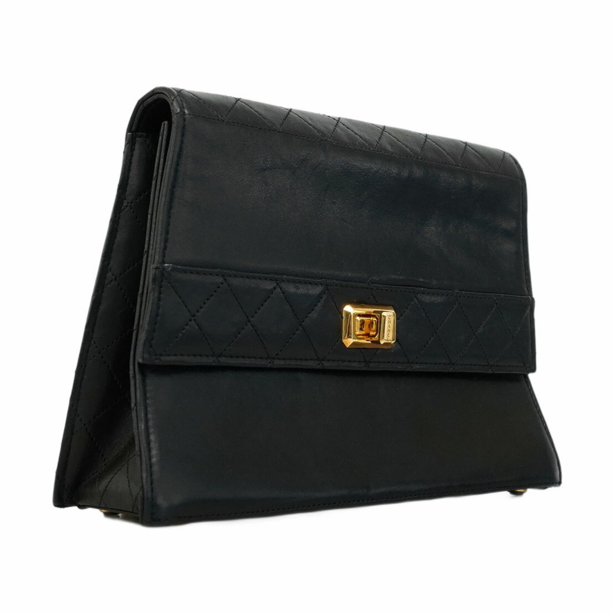 Chanel Black Leather Shoulder Bag (Pre-Owned)