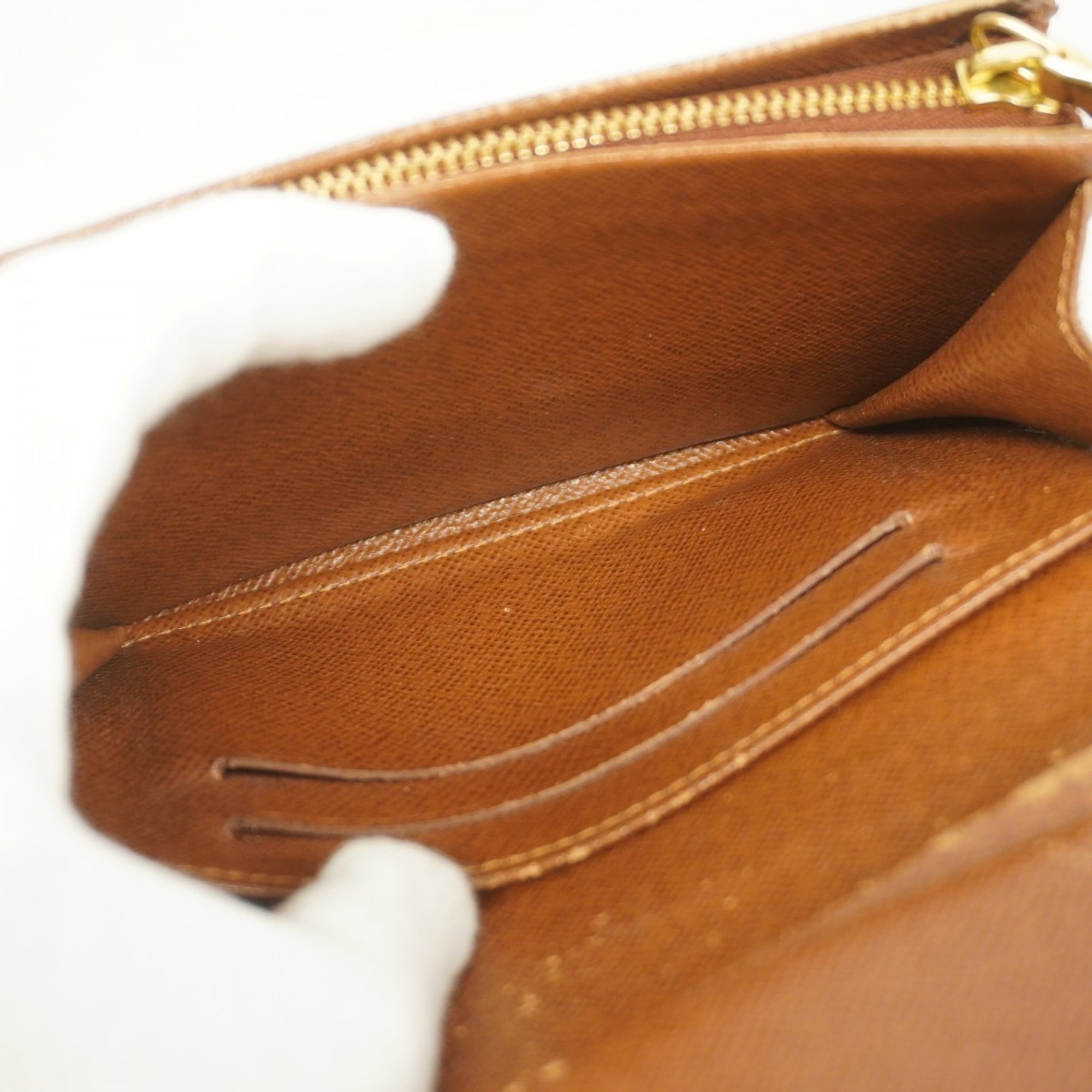 Louis Vuitton Brown Wallet (Bi-Fold) (Pre-Owned)
