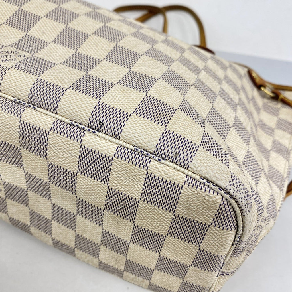 Louis Vuitton White Tote Bag (Pre-Owned)