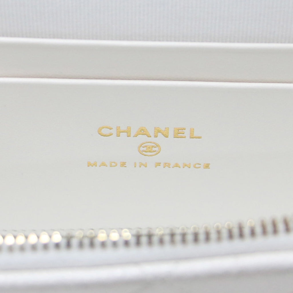 Chanel White Grained Calfskin Handbag Shoulder Bag (Pre-Owned)