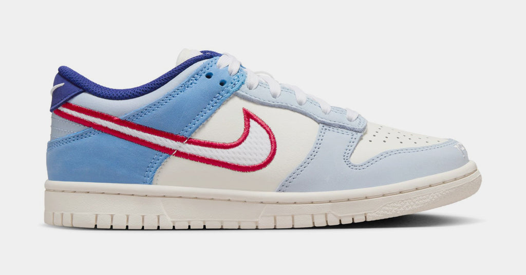 Exclusive Dunk Low Grade School Lifestyle Shoes (Saill/Light Armory Blue/White) — 3.5Y — Front View