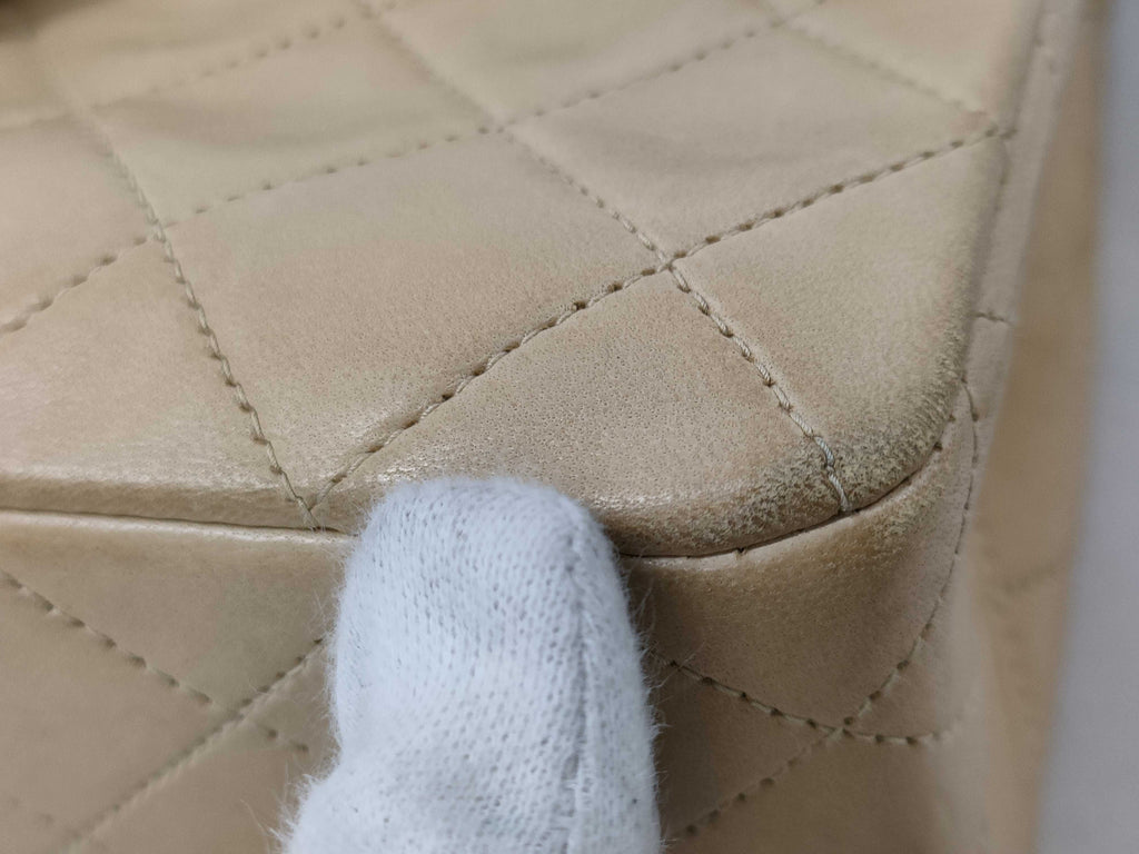 Chanel Square Classic Single Flap Bag Quilted Lambskin Beige Leather Shoulder Bag Bag (Pre-Owned)