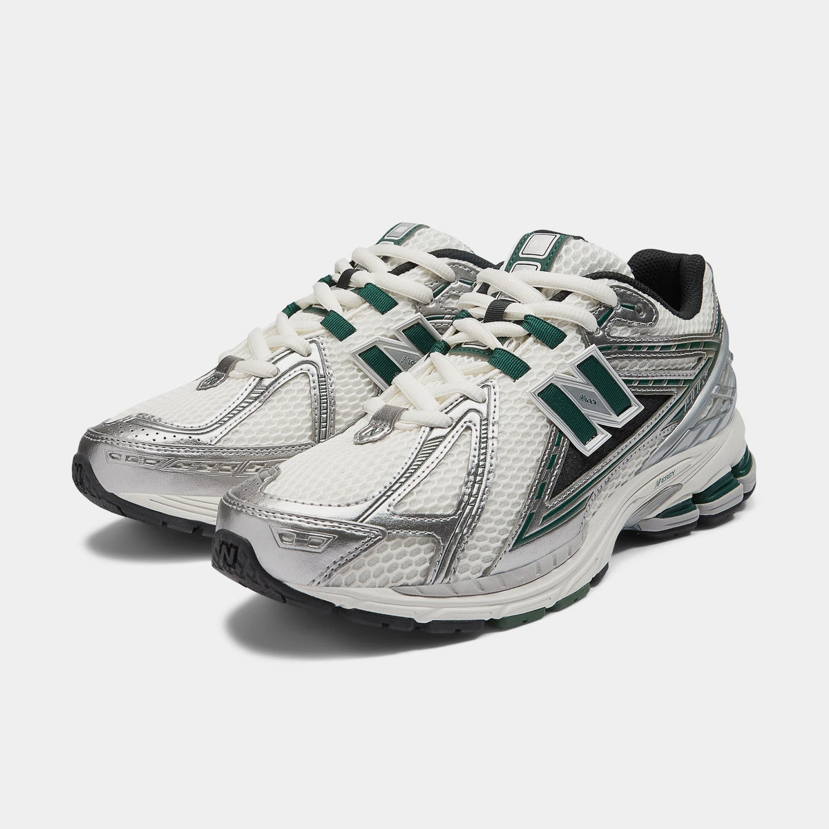 Exclusive 1906R Mens Running Shoes (Silver Green/White) — 4 — Top View