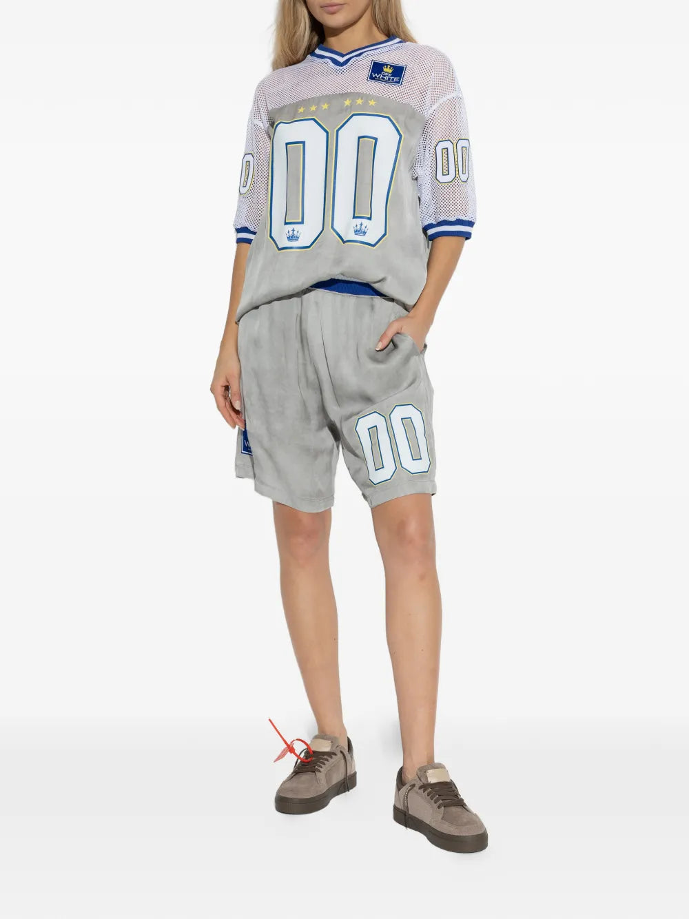 Off-White Low Vulcanized — White — Size US M 3.5 - US W 5 — Lifestyle View