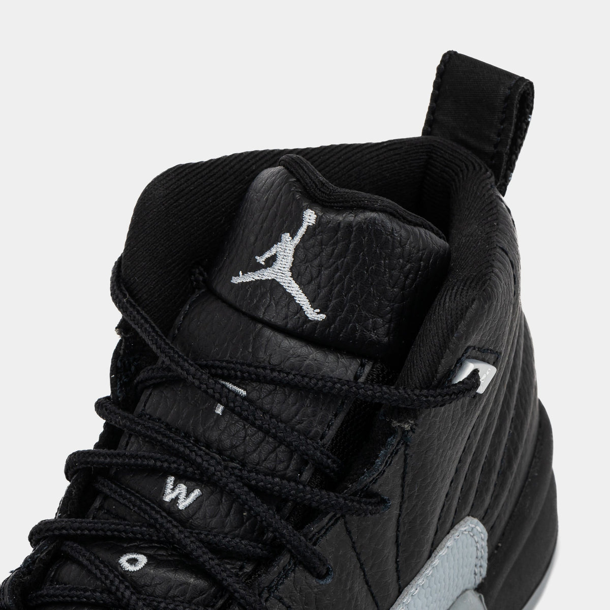 Exclusive Air Jordan 12 Retro Black and Wolf Grey Preschool Lifestyle Shoes (Black/Wolf Grey/White) — 10.5C — Side View