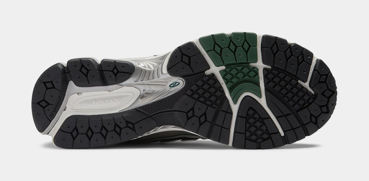 Exclusive 1906R Mens Running Shoes (Silver Green/White) — 4 — Side View