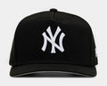 Exclusive New York Yankees 950AF Snapback Mens Hat (Black/White) — OS — Front View