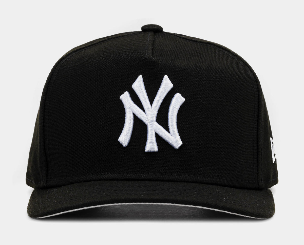 Exclusive New York Yankees 950AF Snapback Mens Hat (Black/White) — OS — Front View