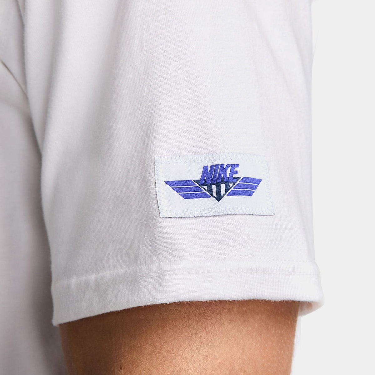Exclusive Max 90 III Mens Short Sleeve Shirt (White) — S — Side View