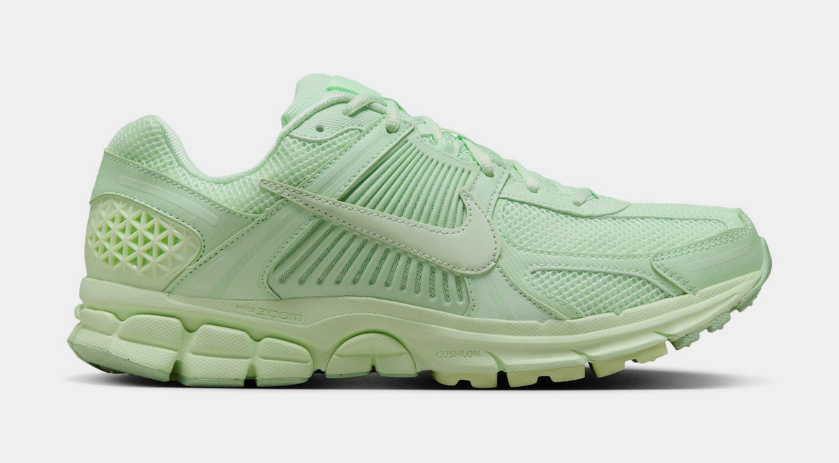 Exclusive Zoom Vomero 5 Mens Running Shoes (Vapor Green) — 4 — Front View