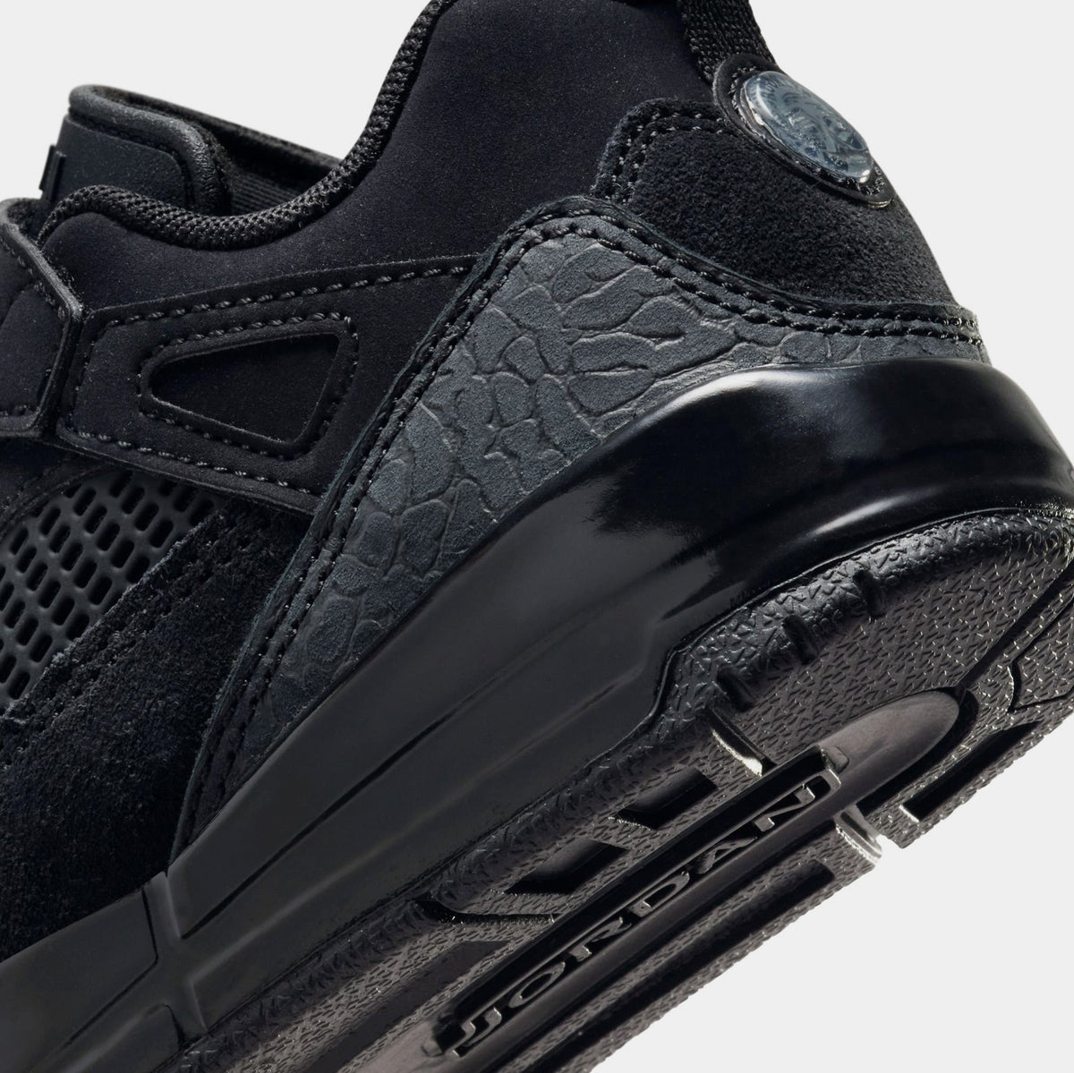Exclusive Spizike Low Preschool Lifestyle Shoes (Black) — 10.5C — Back View