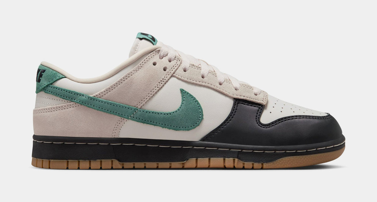Exclusive Dunk Low Mens Basketball Shoes (Light Orewood Brown/Black/Bicoastal) — 4 — Front View