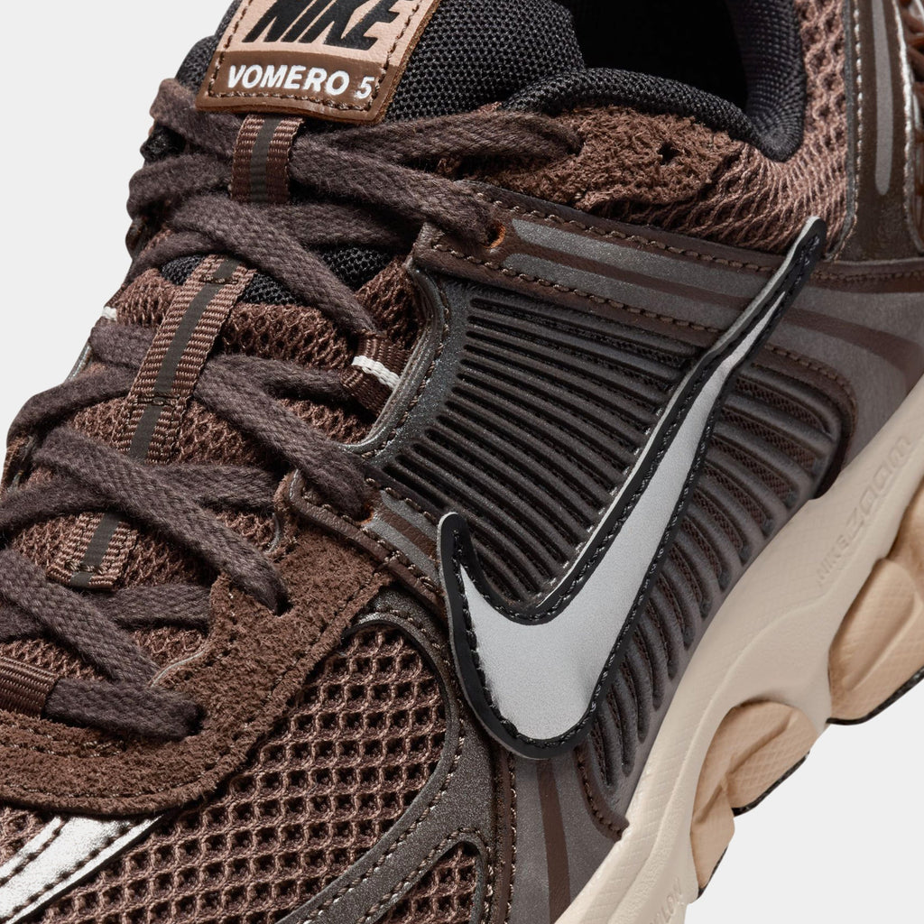 Exclusive Vomero 5 Womens Running Shoes (Baroque Brown/Chrome/Light Orewood Brown/Hemp) — 5 — Side View