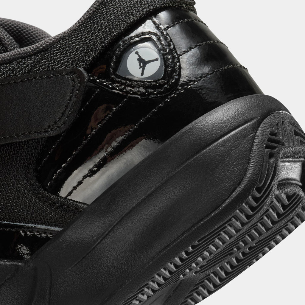 Exclusive Max Aura 6 Preschool Lifestyle Shoes (Black) — 10.5C — Back View