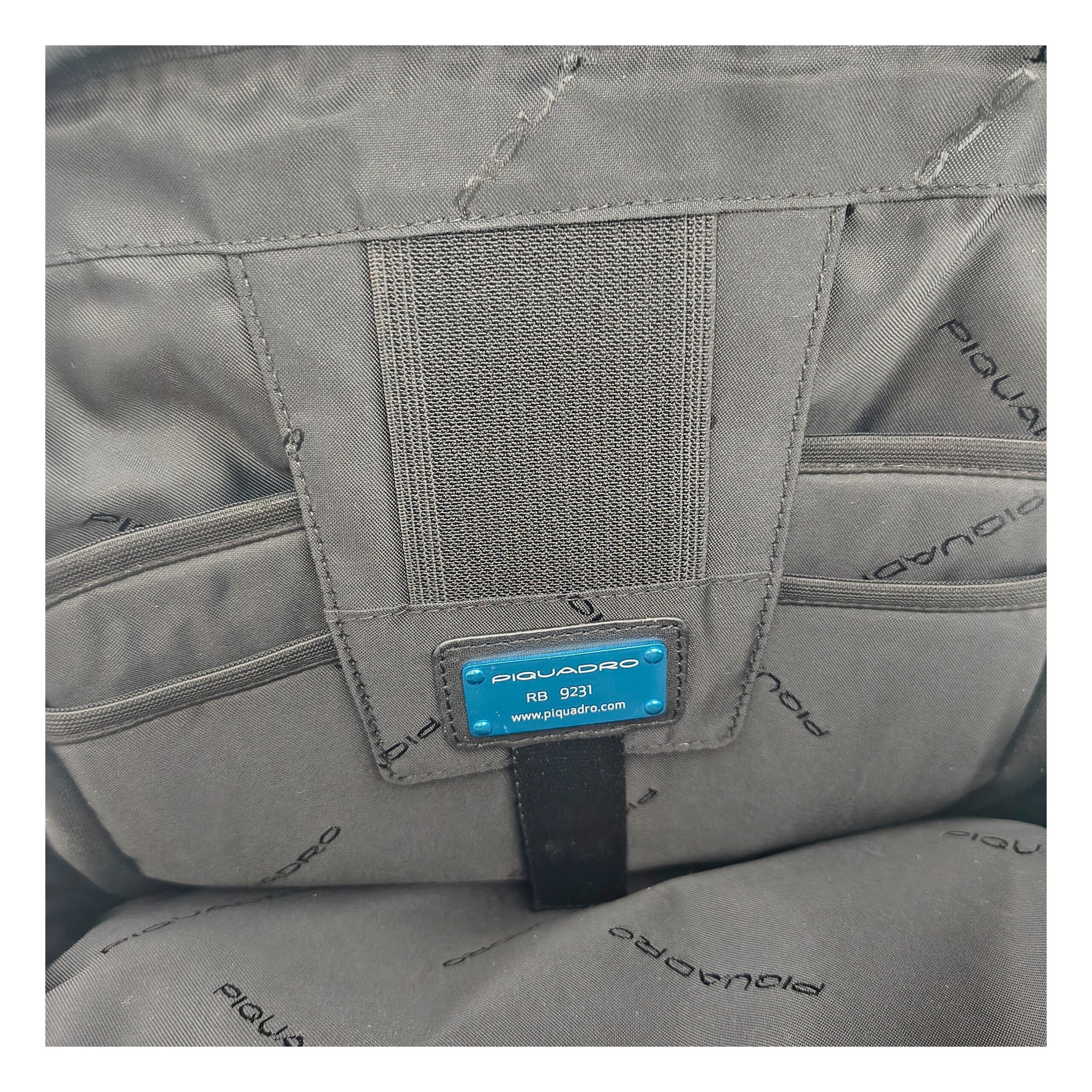 Piquadro Black Leather Men's Backpack