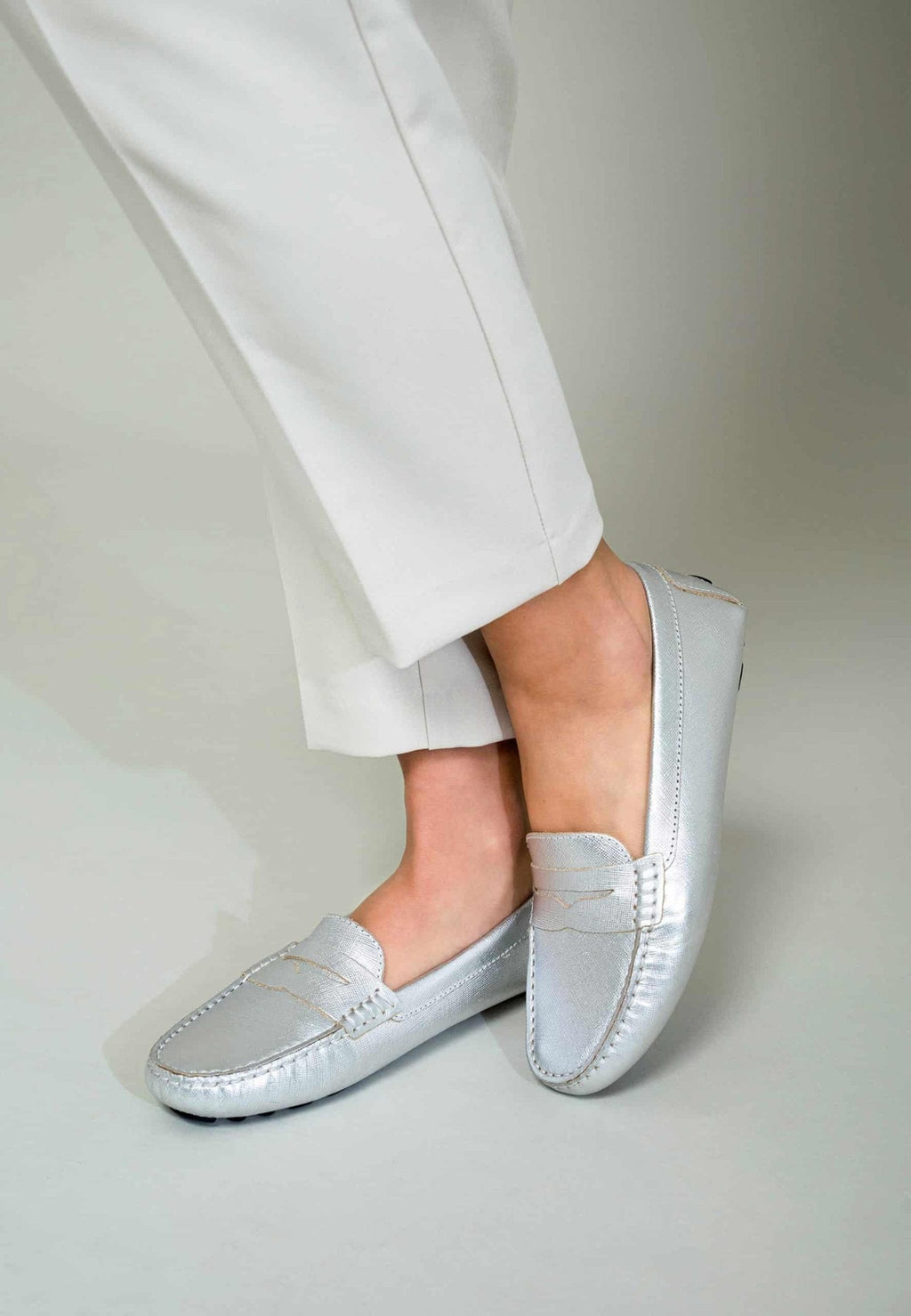 Mangará Atelier Silver Calf Leather Penny Loafers – Women’S Classic Driving Women's Shoes