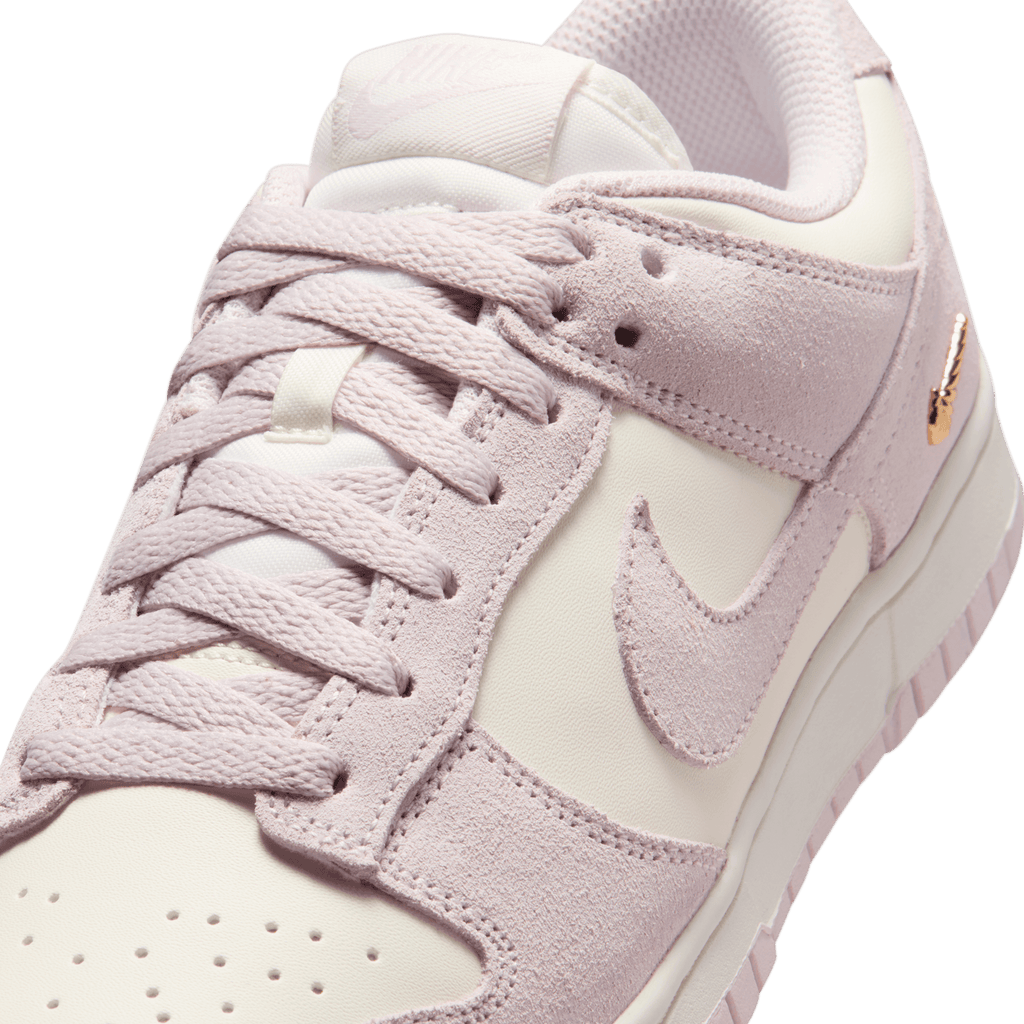 Wmns Dunk Low 'Pearl Pink'