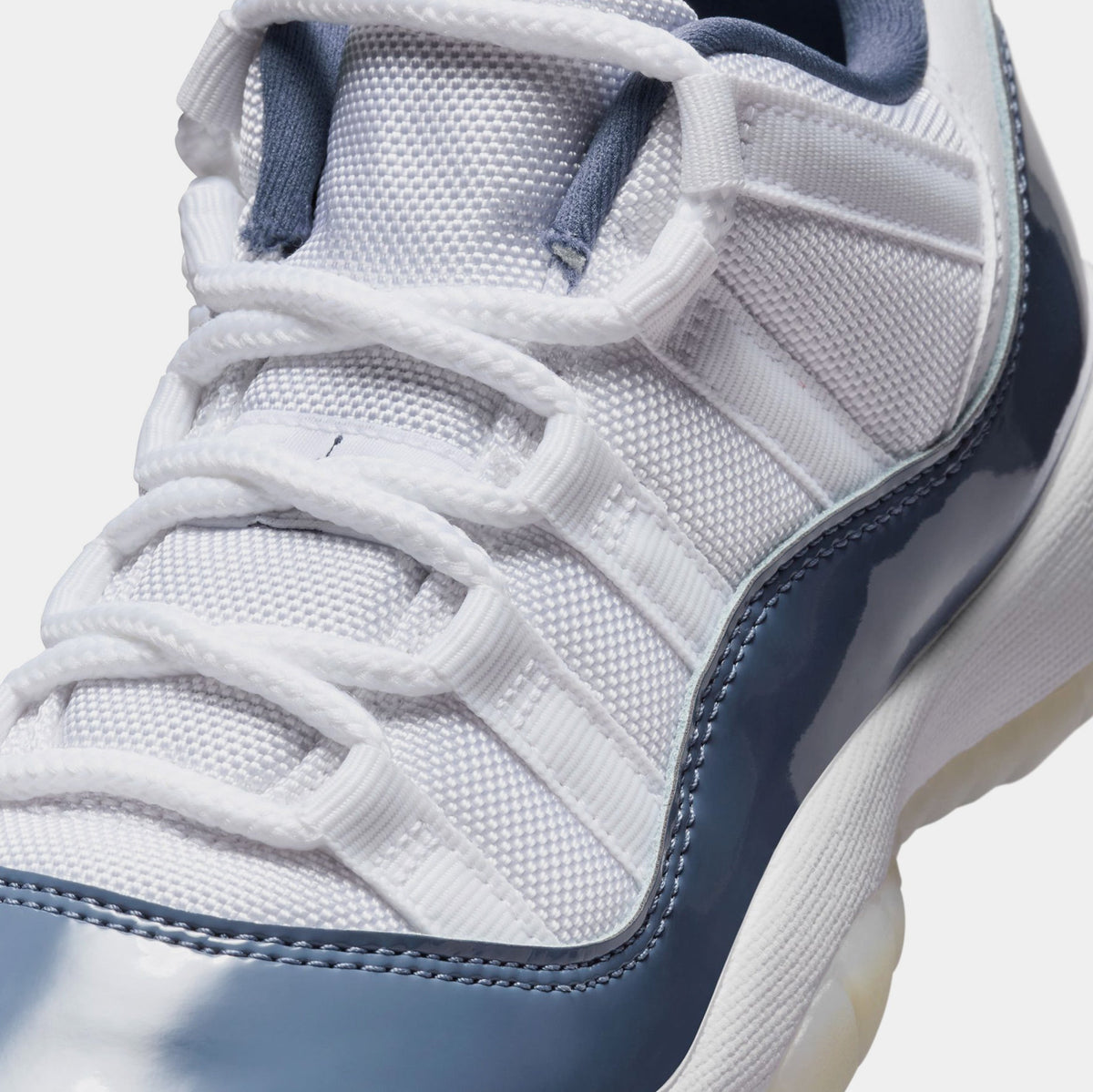 Exclusive Air Jordan 11 Retro Low Diffused Blue Grade School Lifestyle Shoes (Diffused Blue/White/Midnight Navy) — 3.5Y — Side View