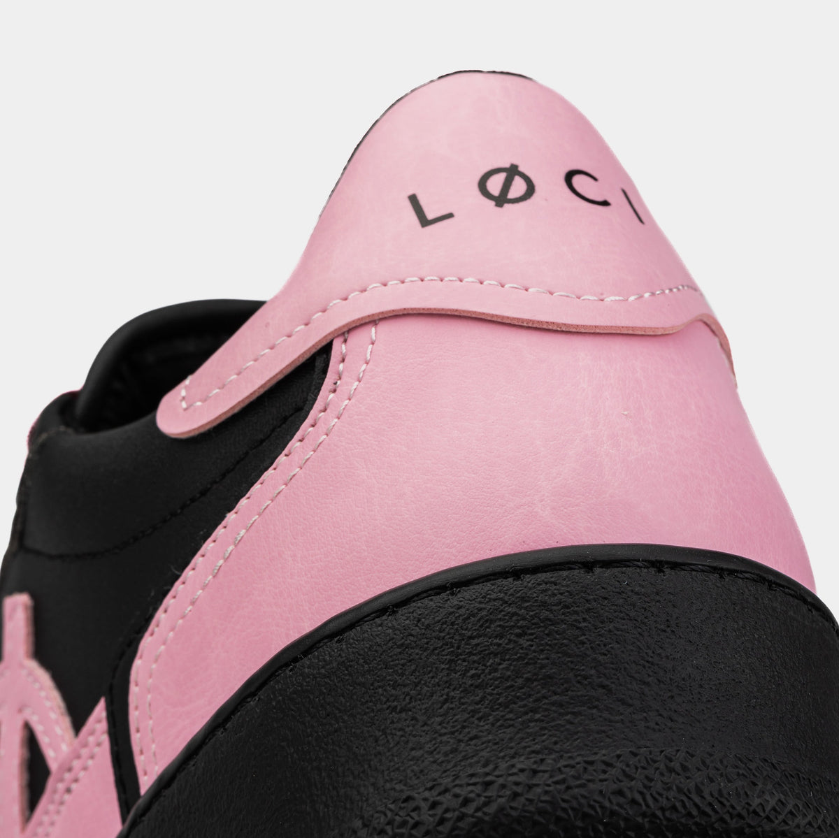 Exclusive Nicki Minaj x NEO Barbie Dangerous Womens Lifestyle Shoes (Black/Pink) — 36 — Back View