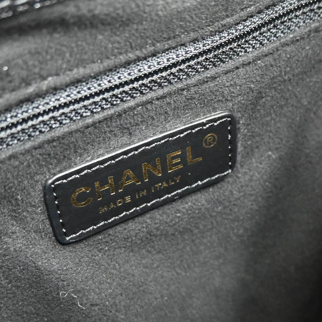Chanel Deauville Drawstring Bucket Bag Studded Caviar Black Leather Shoulder Bag Bag (Pre-Owned)