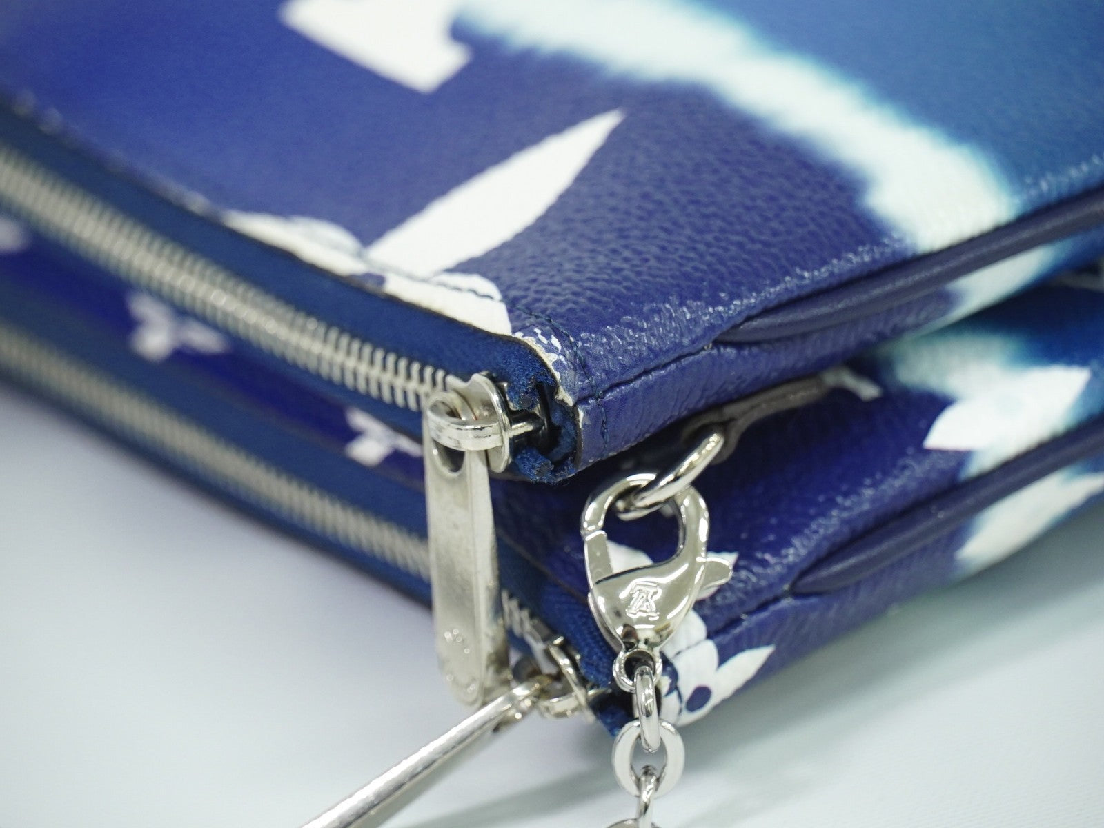 Louis Vuitton Double Zip Pochette Limited Edition Escale Monogram Giant Blue Canvas Shoulder Bag Bag (Pre-Owned)