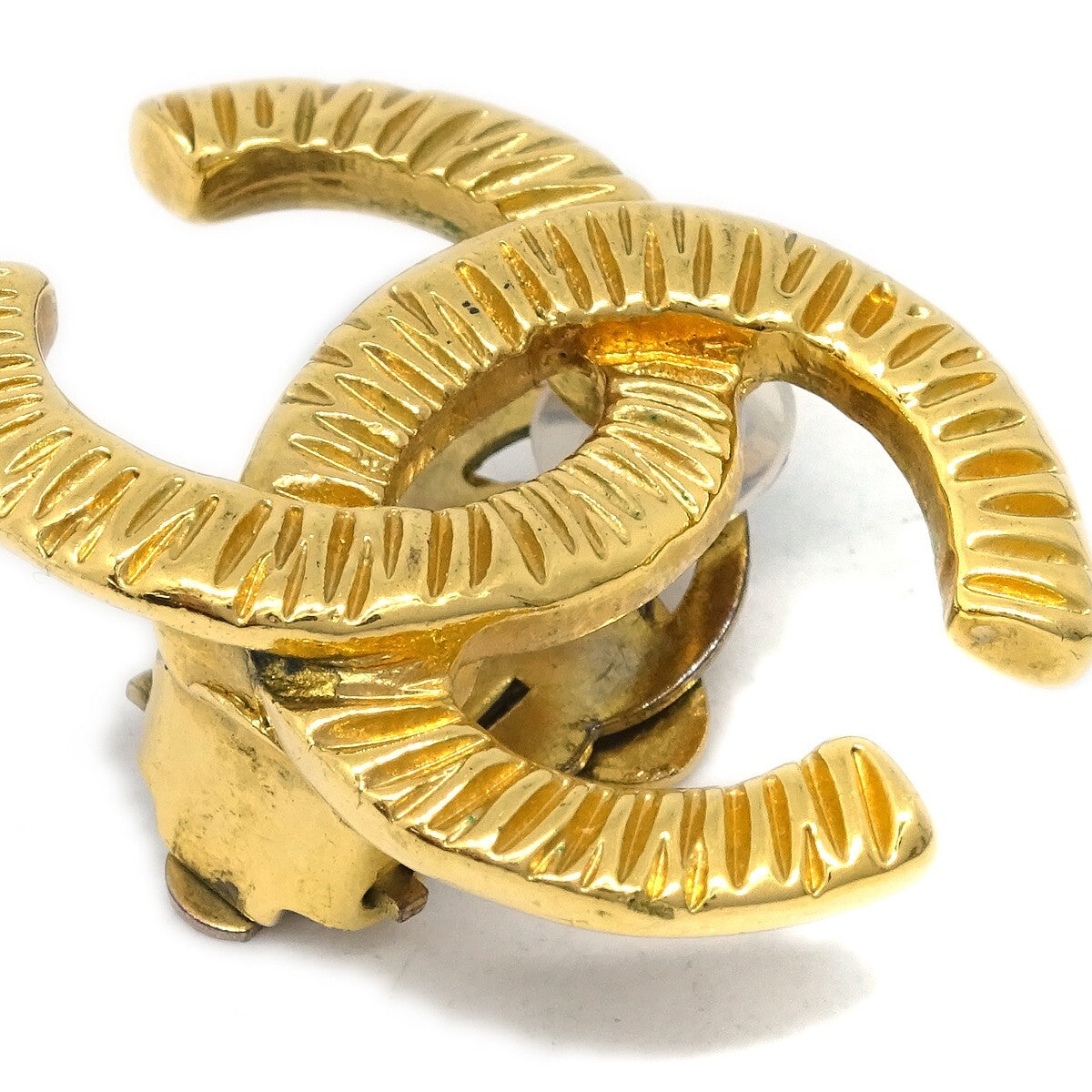 Chanel Cc Clip-On Earrings Metal Gold Gold_Plated Earrings Jewelry (Pre-Owned)