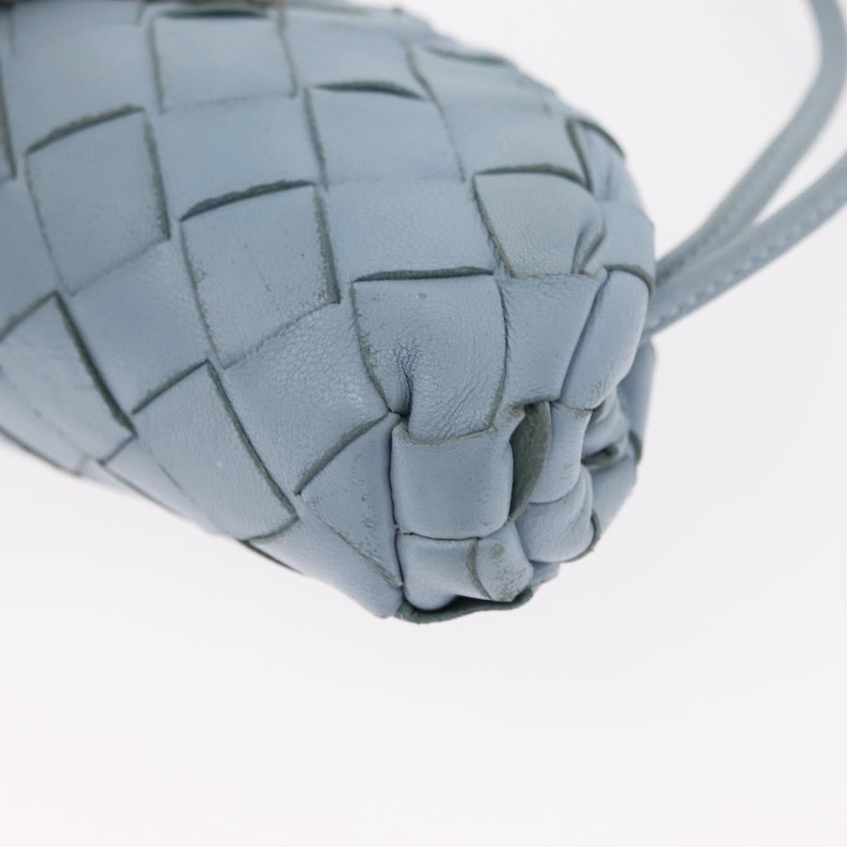Bottega Veneta The Pouch Intrecciato Nappa Blue Leather Clutche & Pouche Bag (Pre-Owned)