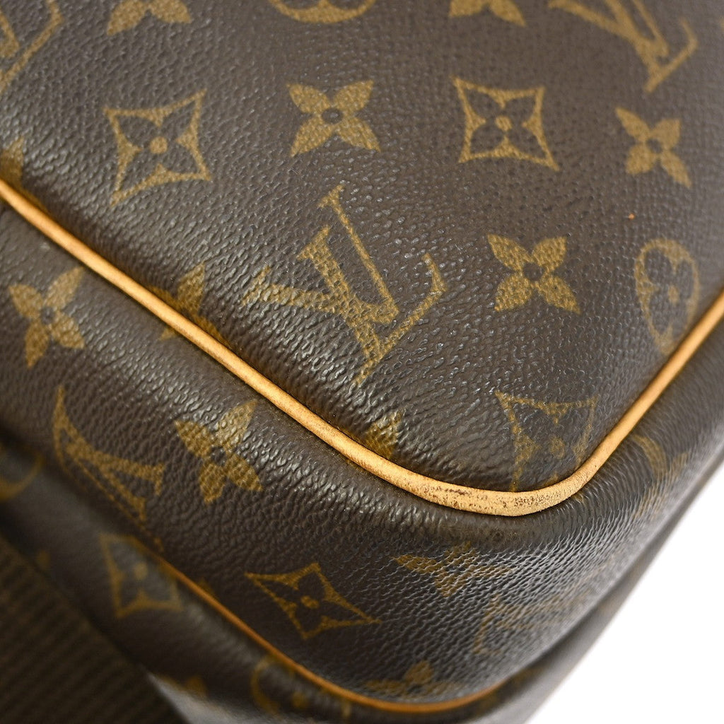 Louis Vuitton Reporter Bag Monogram Canvas Brown Canvas Shoulder Bag Bag (Pre-Owned)