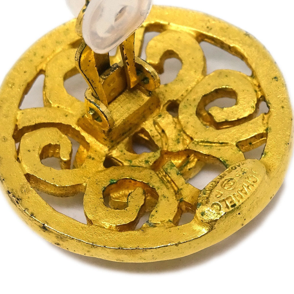 Chanel Vintage Cc Round Clip-On Earrings Metal Gold Gold_Plated Earrings Jewelry (Pre-Owned)