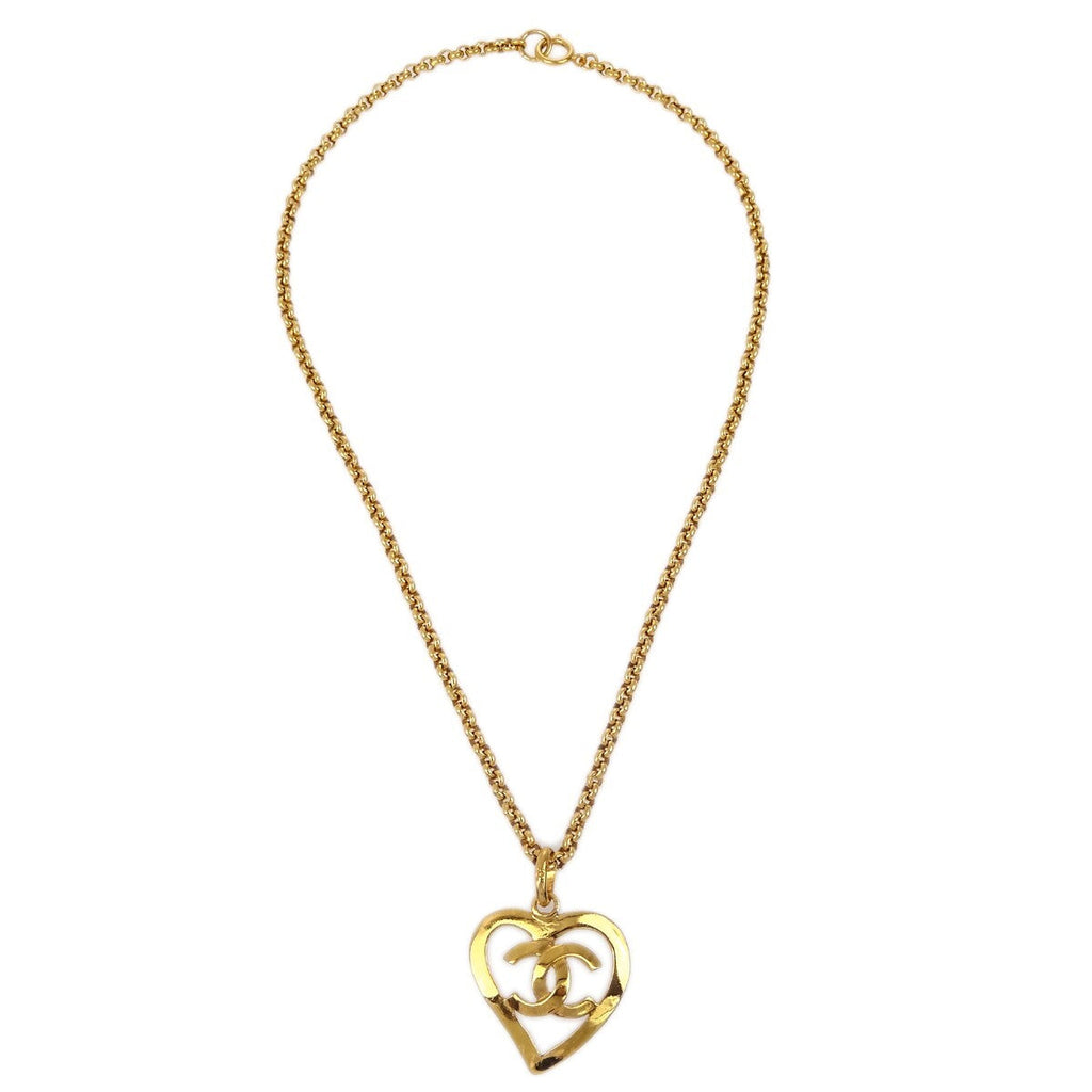 Chanel Cc Heart Pendant Necklace Metal Gold Gold_Plated Necklace Jewelry (Pre-Owned)