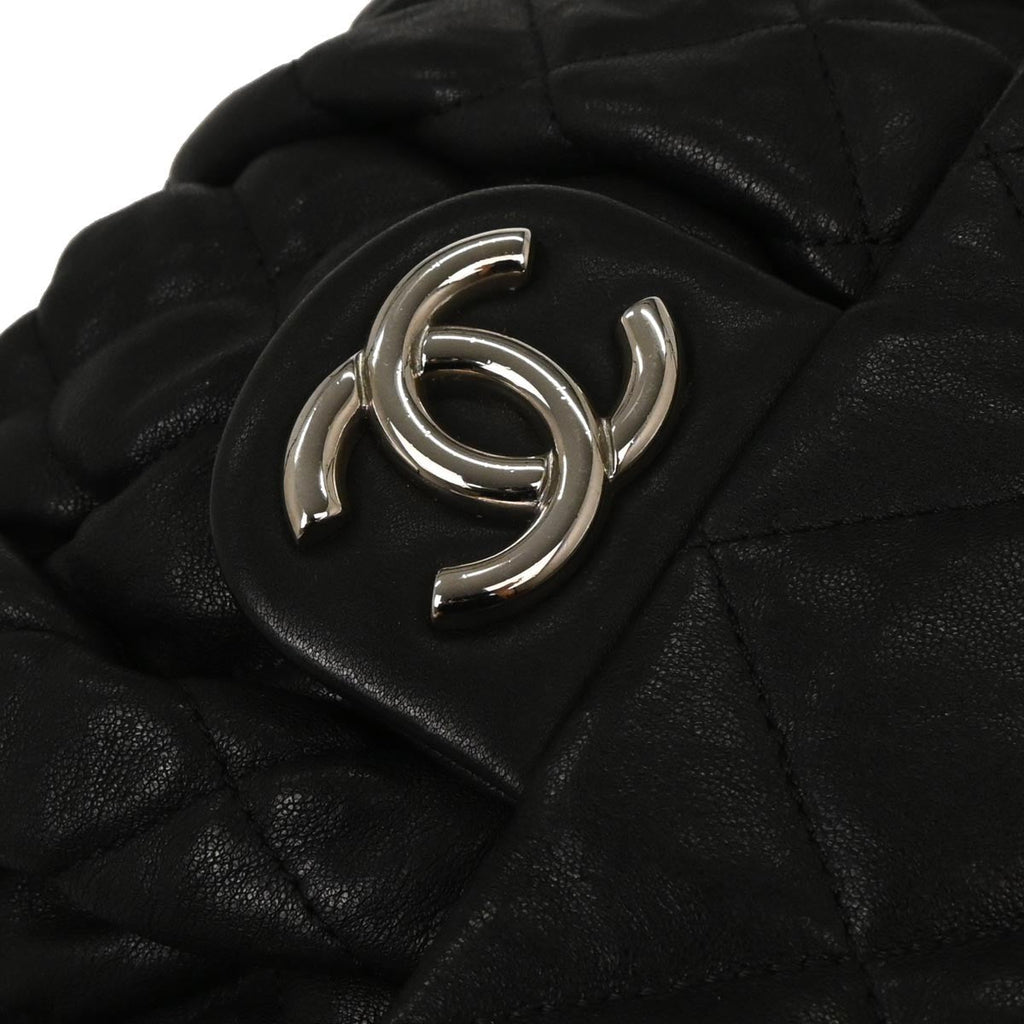 Chanel Chain Around Flap Bag Quilted Leather Black Leather Shoulder Bag Bag (Pre-Owned)