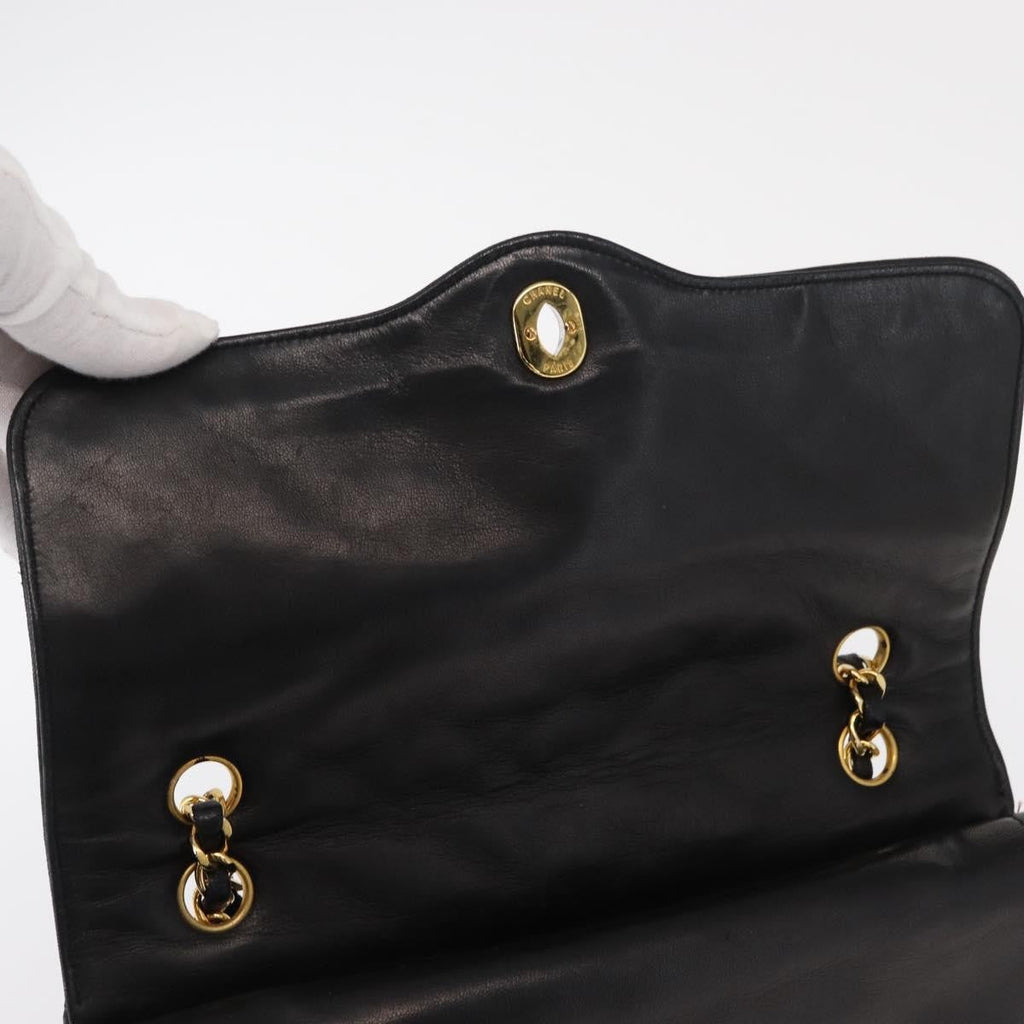 Chanel Vintage Two Tone Cc Flap Bag Quilted Lambskin Black Leather Shoulder Bag Bag (Pre-Owned)