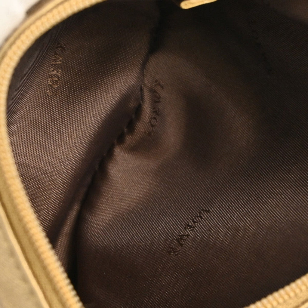 Loewe Anagram Clutch Bag Leather Gold Leather Clutche & Pouche Bag (Pre-Owned)