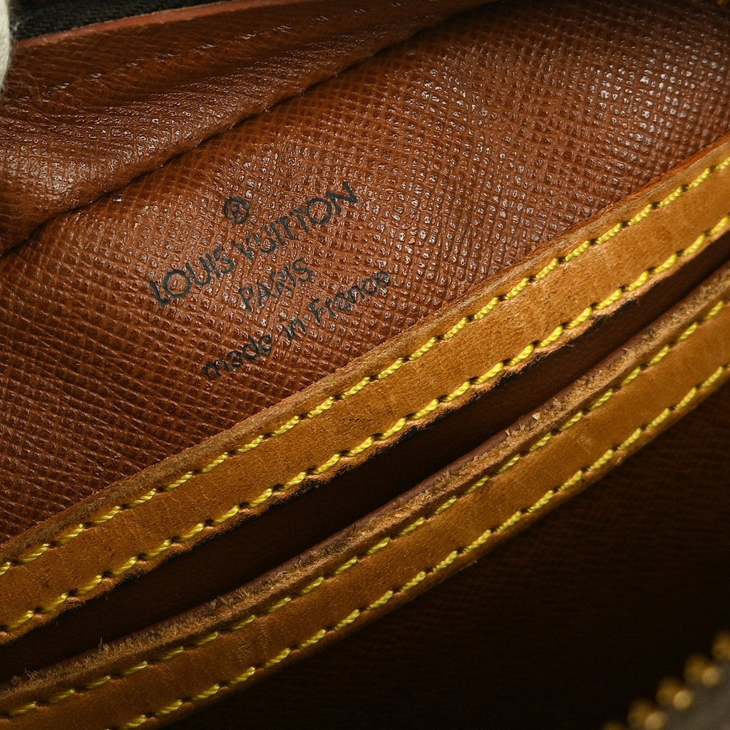 Louis Vuitton Blois Handbag Monogram Canvas Brown Canvas Shoulder Bag Bag (Pre-Owned)