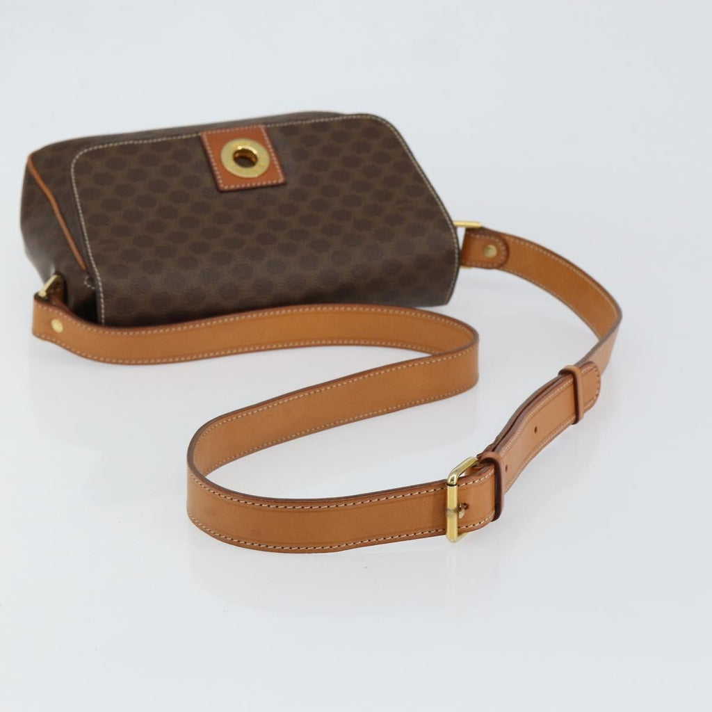 Celine Vintage Macadam Circle Logo Shoulder Bag Canvas And Leather Brown Canvas Shoulder Bag Bag (Pre-Owned)