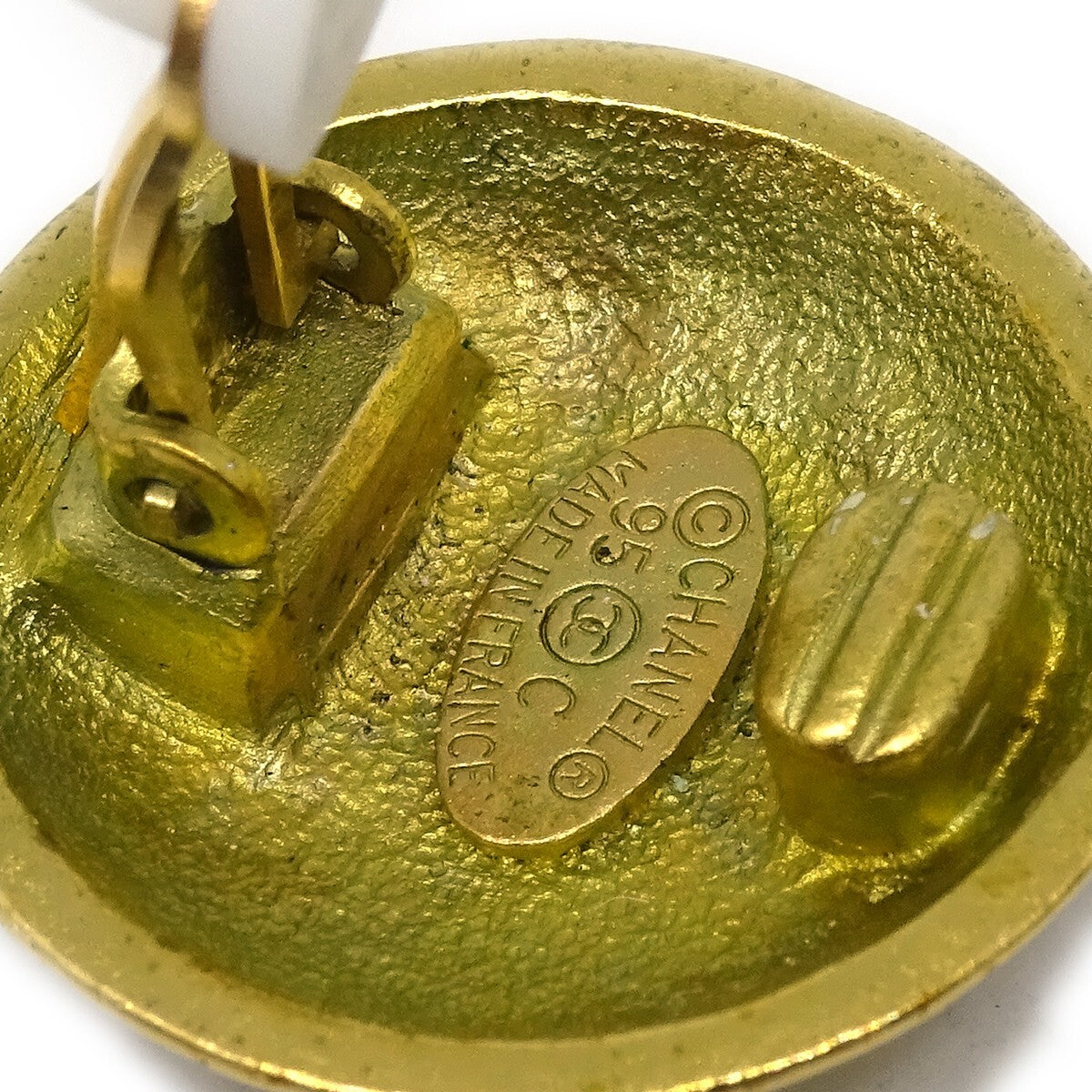 Chanel Vintage Cc Round Clip-On Earrings Metal Gold Gold_Plated Earrings Jewelry (Pre-Owned)