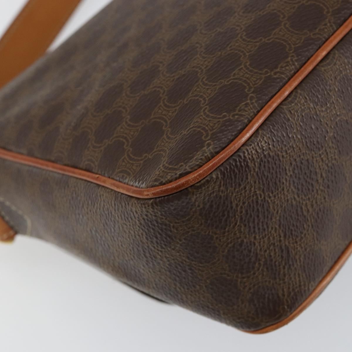 Celine Vintage Macadam Circle Logo Shoulder Bag Canvas And Leather Brown Canvas Shoulder Bag Bag (Pre-Owned)