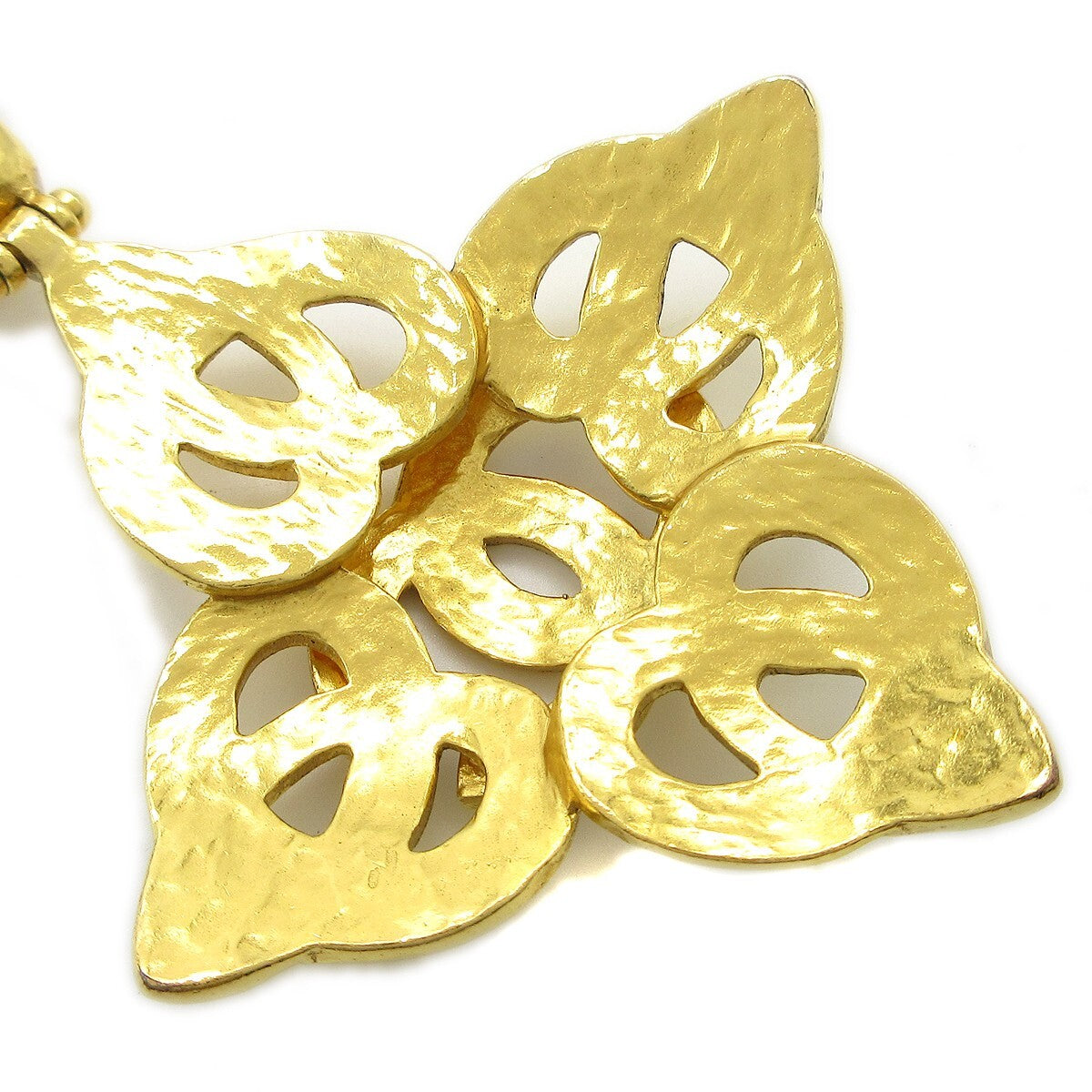 Chanel Cc Heart Pendant Necklace Metal Gold Gold_Plated Necklace Jewelry (Pre-Owned)