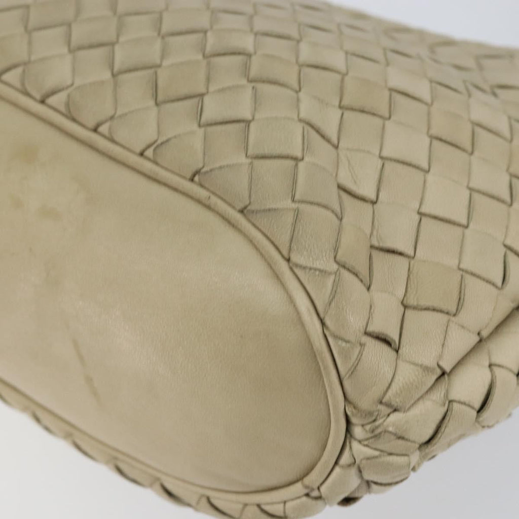Bottega Veneta Intrecciato Handbag Leather Beige Leather Handbag (Pre-Owned)