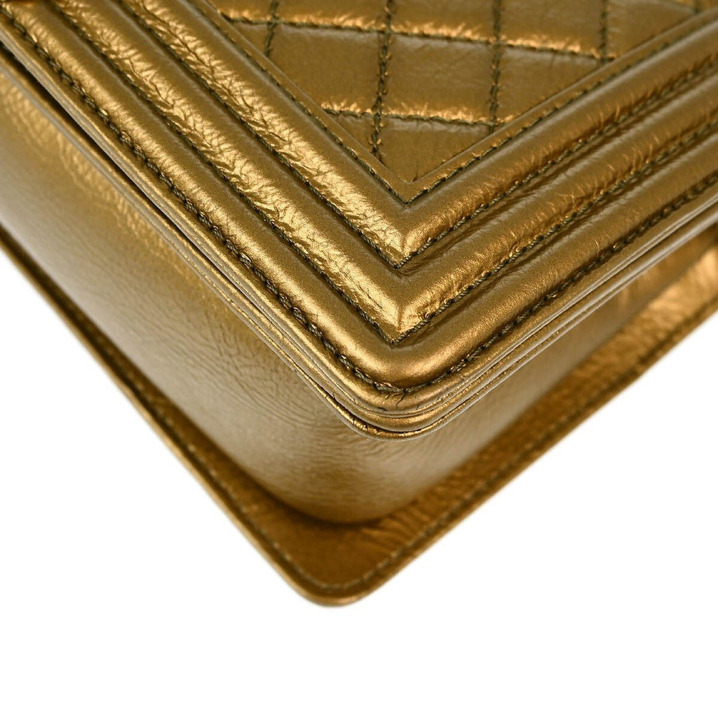 Chanel Boy Flap Bag Quilted Calfskin Gold Leather Shoulder Bag Bag (Pre-Owned)