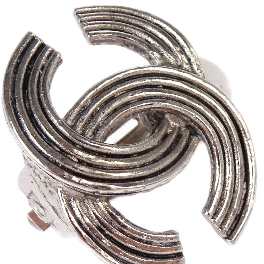 Chanel Cc Clip-On Earrings Metal Silver Silver_Plated Earrings Jewelry (Pre-Owned)