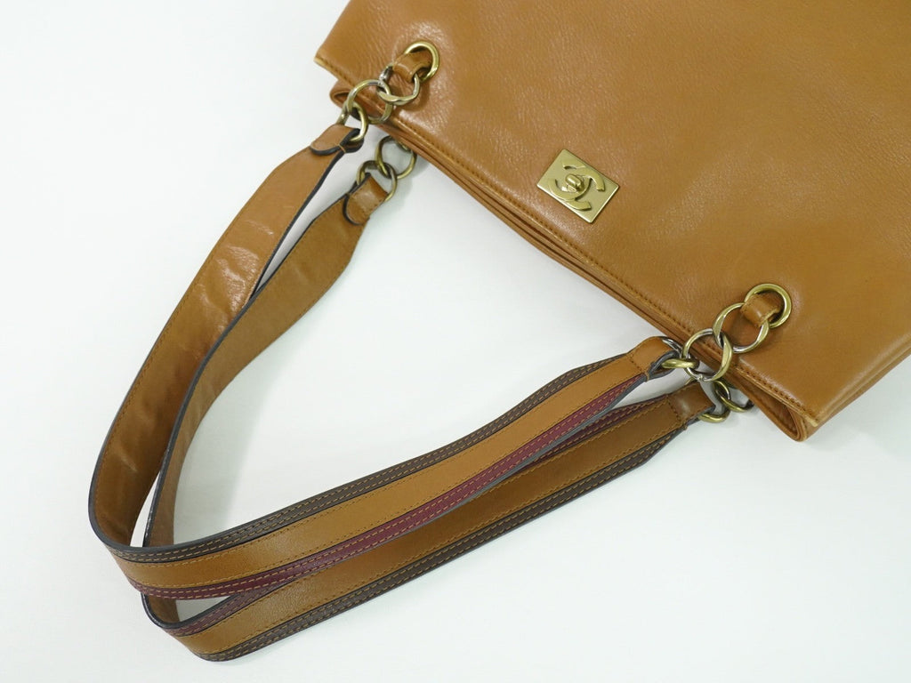 Chanel Vintage Cc Tote Leather Brown Leather Tote Bag Bag (Pre-Owned)