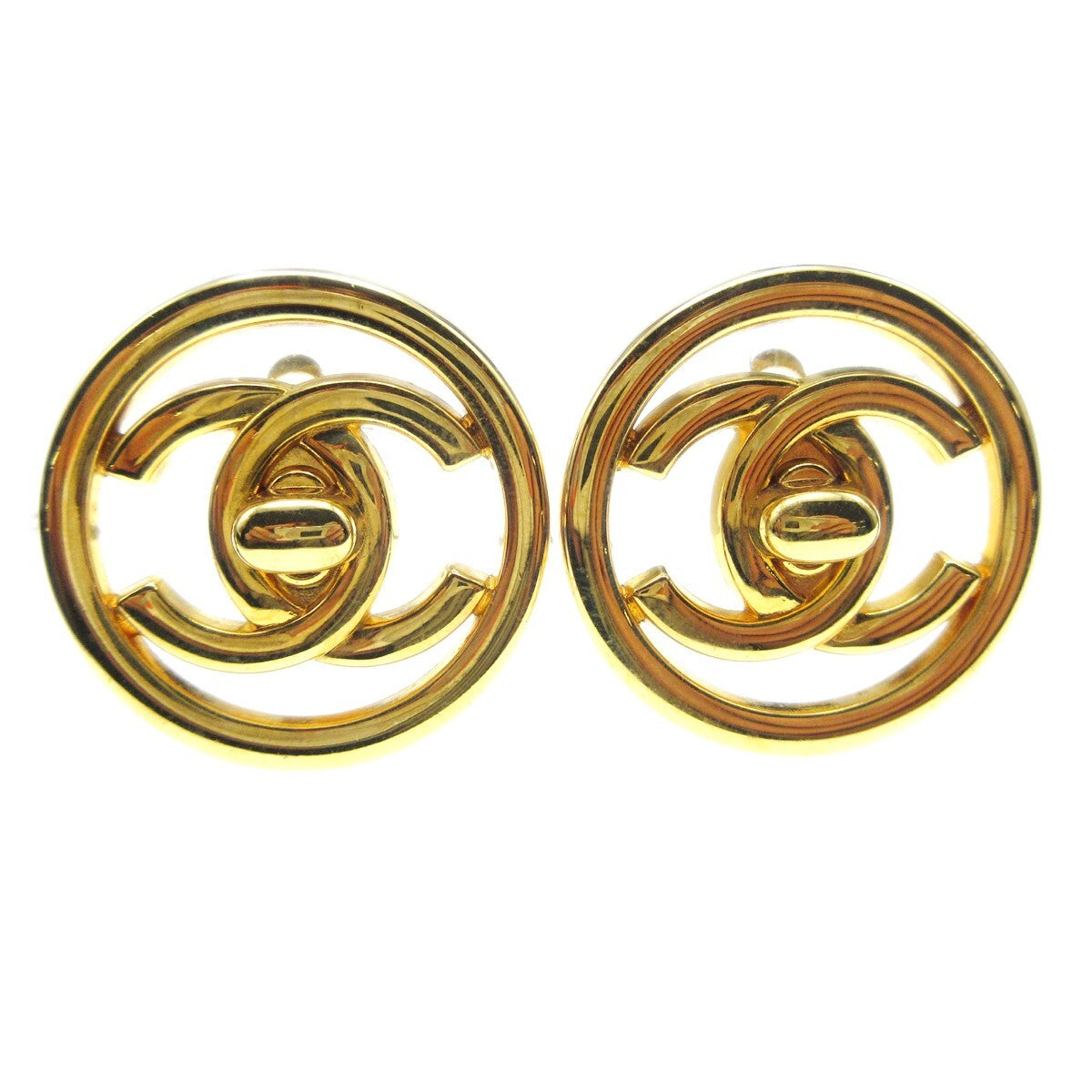 Chanel Round Cc Turnlock Clip-On Earrings Metal Gold Gold_Plated Earrings Jewelry (Pre-Owned)