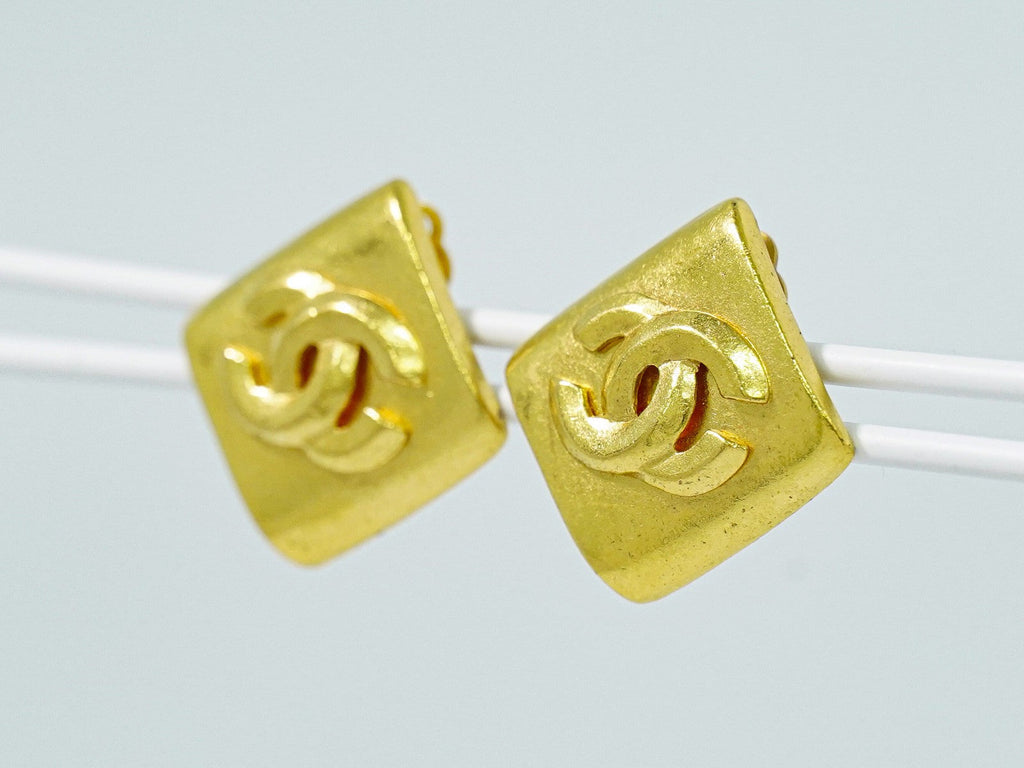 Chanel Vintage Cc Square Clip-On Earrings Metal Gold Gold_Plated Earrings Jewelry (Pre-Owned)